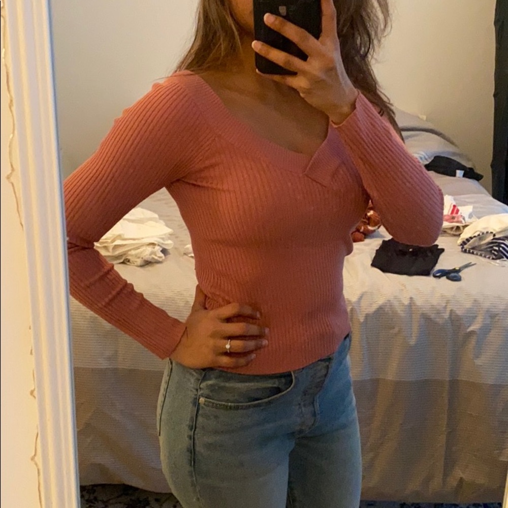 Top - Picture 2 of 2